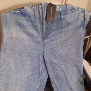 Women's Straight Leg Jeans - Blue